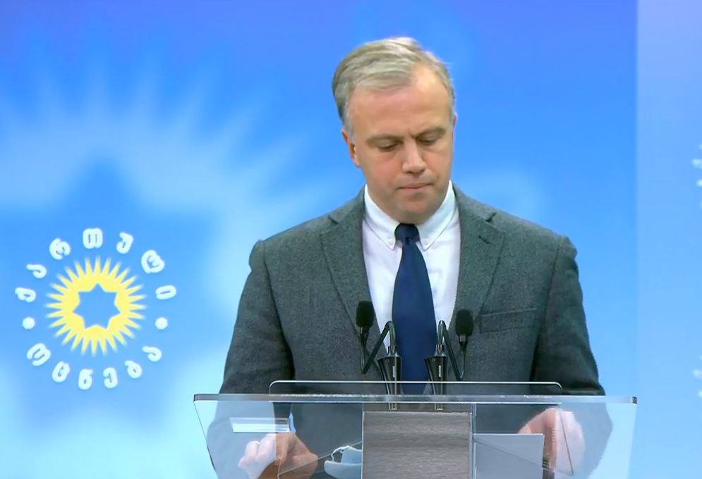 ბრიფინგის დაწყება შემაშფოთებელი ინფორმაციით გვიწევს – „ქართული ოცნება“ თედო გობეჯიშვილის გარდაცვალებას ეხმიანება