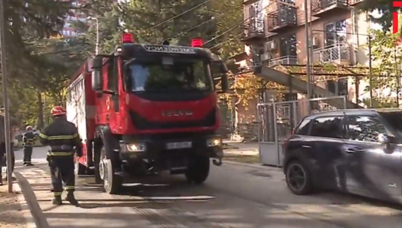 თამარაშვილზე ხანძარს 1 ადამიანი ემსხვერპლა – უწყვეტი პირდაპირი ეთერი ადგილიდან