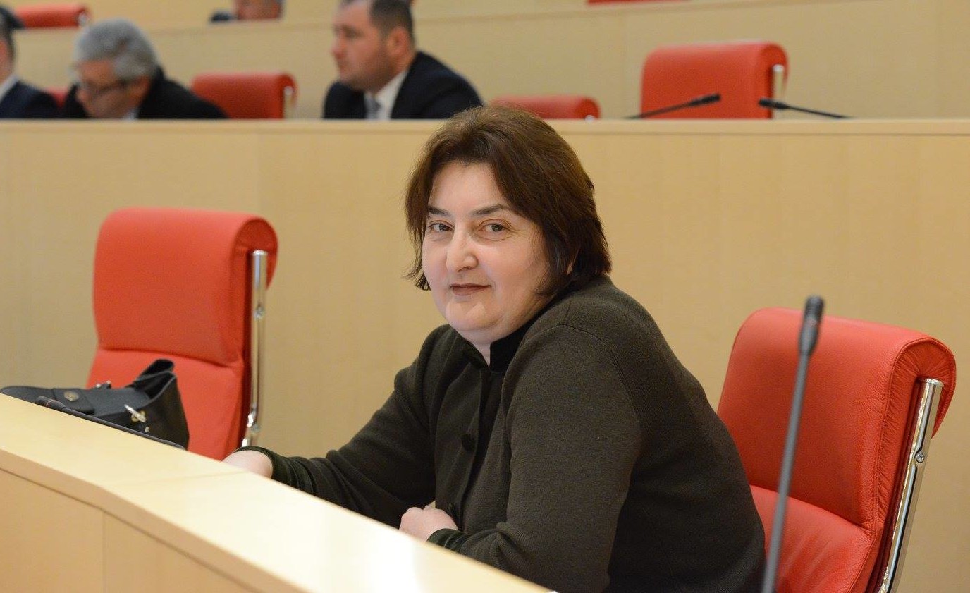 ეკუთვნის… მაგრამ არ ეკუთვნის – რას ფიქრობს ადა მარშანია ბოიკოტის რეჟიმში მყოფი მისი პარტიის მიერ საბიუჯეტო დაფინანსების მოთხოვნაზე