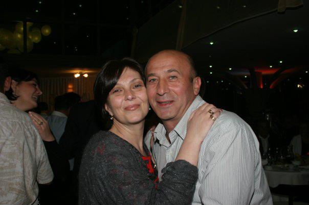 “ზურამ აქ აეროპორტში დაიწყო მუშაობა, ყველაფრის თავიდან დაწყება გვინდოდა” – ზურაბ დოიჯაშვილის მეუღლის ემოციური ინტერვიუ