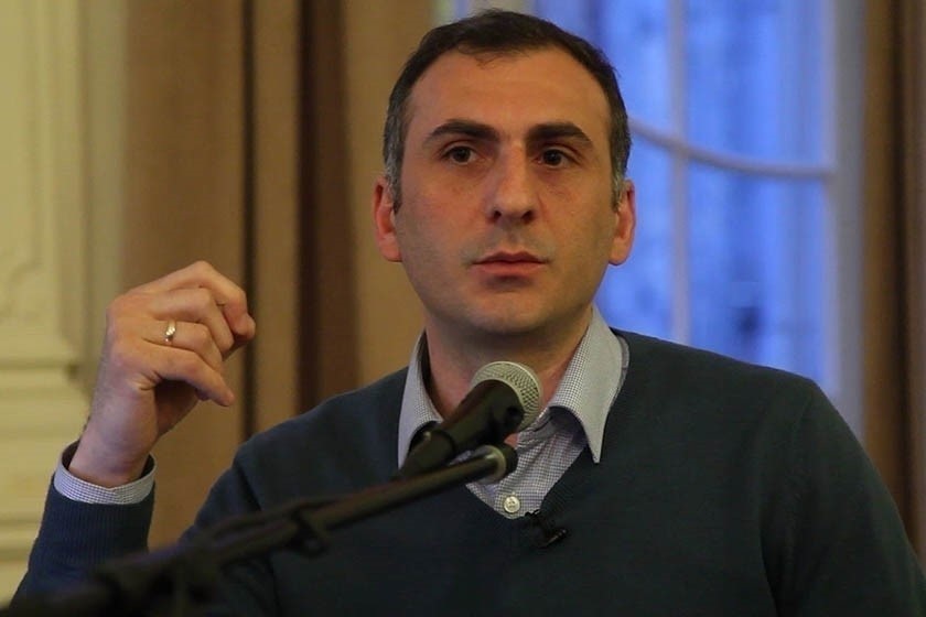 თუ ხელში მეჭირება დოკუმენტი, გაწიკწიკებული საარჩევო წესები, პარლამენტში შევალ – ალეკო ელისაშვილი