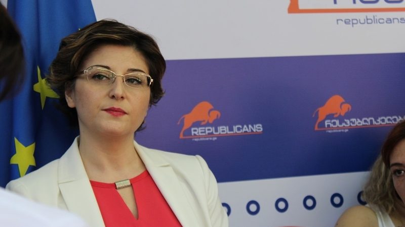 აღიარებთ თუ არა დეპუტატობას? –  რას პასუხობს ხათუნა სამნიძე გადაცემის წამყავნის კითხვას