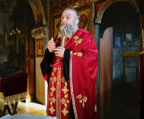 „მე, დეკანოზი თადეოზი სარალიძე, ვითხოვ შენდობას!“ – საპატრიარქო დეკანოზის წერილს აქვეყნებს