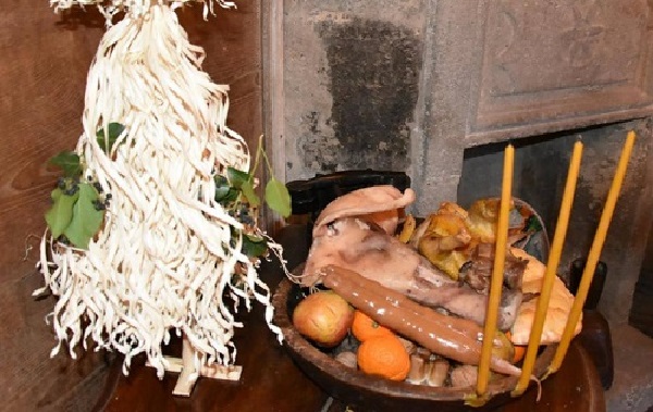 რას მოასწავებს ოჯახისთვის, თუ ძველით ახალ წელს გატეხილი კაკალი ცარიელი აღმოჩნდება? – კალანდობის ტრადიცია გურიაში