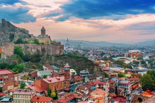 ფრანგული გამოცემა: საქართველოს დემოკრატია დღეს მყარად დგას ფეხზე, რასაც ცხადყოფს თავისუფალი და სამართლიანი არჩევნები