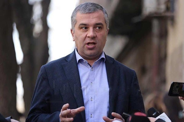 დაბრუნდება თუ არა დავით ბაქრაძე „ნაციონალურ მოძრაობაში“ - ნახეთ პოლიტიკოსის განმარტება