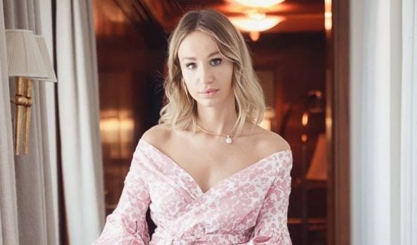 „ვაჩე ონლაინ გავკეთილზე“ – ნახეთ რა ფოტოს აქვეყნებს ანუკი არეშიძე