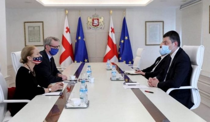 გიორგი გახარია ელჩებს შეხვდა და ზაზა გახელაძის გათავისუფლებაში მხარდაჭერა სთხოვა
