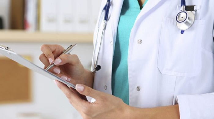 თელავში კოვიდინფიცირებულმა ქალმა აფთიაქის შენობის დატოვებაზე უარი განაცხადა და მომსახურება მაინც მიიღო