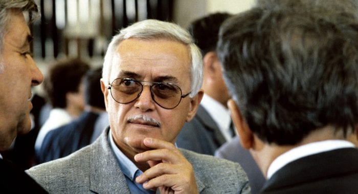 გეგა კობახიძის დაჭერის შემდეგ თბილისში აგორდა ჭორი, რომ თენგიზ აბულაძესაც დაიჭერდნენ - რეჟისორის გარდაცვალებიდან 26 წელი გავიდა