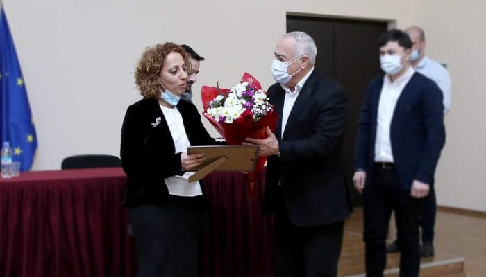 ქალთა საერთაშორისო დღე მარნეულში ექიმ ქალებს მიულოცეს