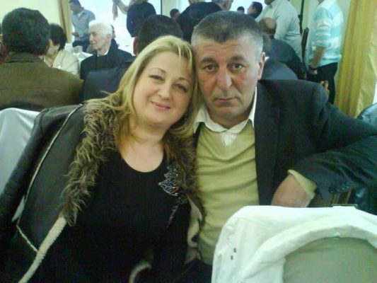 ეზოში შემოვიდნენ თუ არა, მოცვივდნენ და ჩამეხუტნენ – ქალის ისტორია, რომელმაც მეუღლის გარდაცვლების შემდეგ ბავშვები იშვილა
