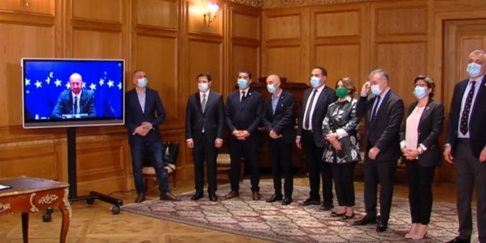შეთანხმება შედგა – მიშელის დოკუმენტს ხელისუფლებამ და ოპოზიციონერმა პოლიტიკოსებმა ხელი მოაწერეს