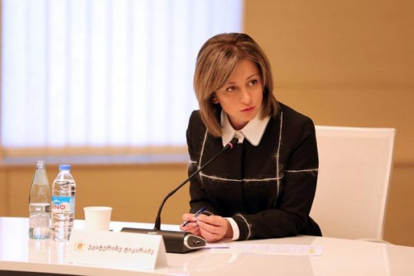 ეკატერინე ტიკარაძემ პანდემიის მართვაში ჩართულ ექიმებს მადლობა გადაუხადა