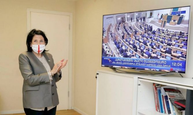 პრეზიდენტმა გიორგი რურუა შეიწყალა