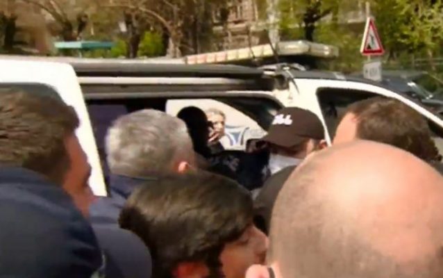 ხმაური შსს-თან! – სამართალდამცველებთან დაპირისპირებას დაკავებები მოჰყვა
