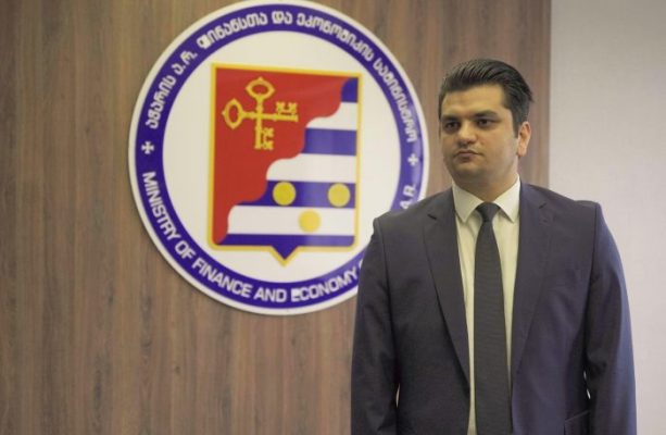 აჭარის ფინანსთა და ეკონომიკის მინისტრი ტელეკომპანია „პირველის“ ჟურნალისტს ცილისწამებისთვის სასამართლოში უჩივის