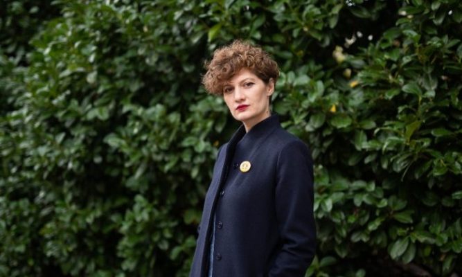 „ახალგაზრდა ქალს შინ კეტავენ, გინეკოლოგთან მიათრევენ საქალწულე აპკის შესამოწმებლად, ბიჭს აჩეხვით ემუქრებიან“ - ბაია პატარაია