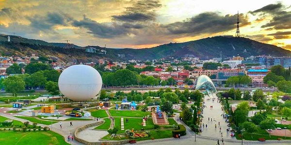 ვინ ჩამოვა ამ პატარა ქვეყანაში თუ დღეში 5 000 ინფიცირებული გვეყოლება – პაატა იმნაძე