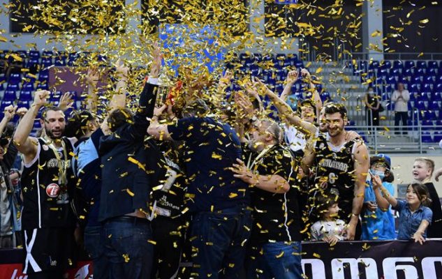 2020-2021 წლების სეზონის საკალათბურთო სუპერლიგის ჩემპიონი  „რუსთავი“ გახდა