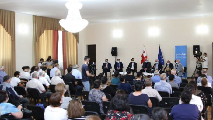 შეხვედრა COVID-19-ის ვაქცინაციასთან დაკავშირებით