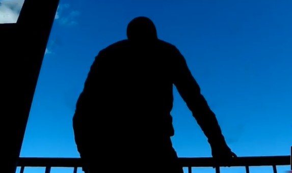 19 წლის ბიჭი, რომელმაც 15 წელი გაატარა ნინოწმინდის ჩაკეტილ პანსიონში, საჯაროდ ალაპარაკდა - სკანდალური ინტერვიუ