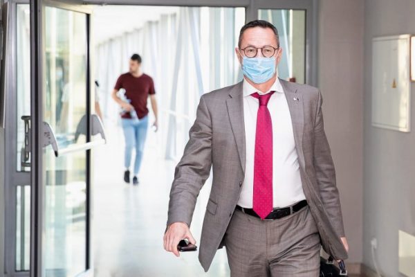 რუსმა პრანკერმა ჟიგიმანტას პავილიონისთან საუბრისას თავი ნავალნის თანამოაზრედ გაასაღა – რას ამბობს ლიეტუველი დეპუტატი საქართველოზე?