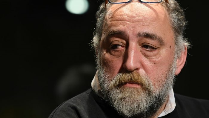 “ეს არ იყო ტკივილი წასული რომანტიზმის შესახებ. ეს სულ სხვა ტკივილი იყო…” – აკა მორჩილაძე რეზო გაბრიაძეს იხსენებს