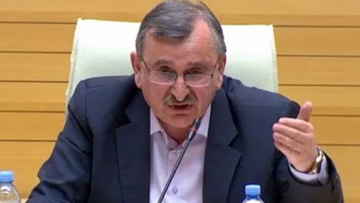 „ხმა არ ამოიღოთ, თარსი ხართ, ითარსებით. თქვენ იტყვით მყარდებაო, მეორე დღეს იწყებს დასუსტებას” – რომან გოცირიძე ლარის კურსზე