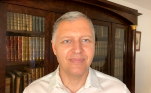 „გრცხვენოდეთ. გასაგებია, რომ პარტიულები ხართ..." - ვის უბრაზდება გიორგი ფხაკაძე