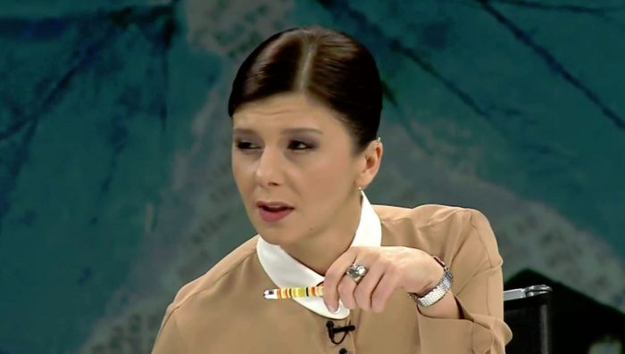 თამარ ჩერგოლეიშვილი მის დაქვემდებარებაში მყოფ აუცრელ პირებს გათავისუფლებით ემუქრება – ყველა ანტივაქსერი იდიოტია