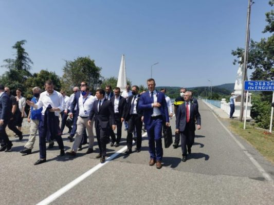 ვლადიმერ ზელენსკი ენგურის ხიდზე, საოკუპაციო ხაზთან მივიდა