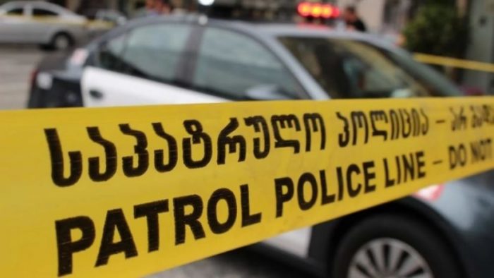 თბილისში მამაკაცი ბანკში სავენტილაციო მილიდან შეიპარა და იმავე გზით გაიპარა