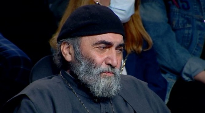 ისეთი საშინელი განცხადებაა, ნაცისტებს რომ შეშურდებოდათ – მამა ზაზა თევზაძე სასულიერო პირებზე