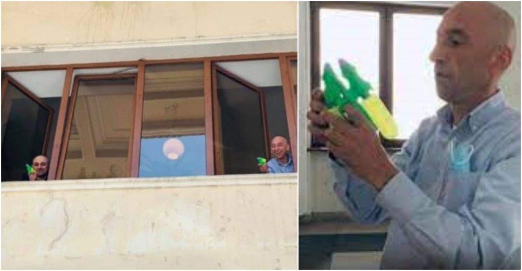 ვფიქრობთ, იარაღები შევიძინოთ, რათა ოფისთან ჩავლილმა ხალხმა, რომელიც კვერცხის სროლის ხასიათზეა, იცოდეს, შიგნით შეიარაღებული ხალხია - მეგრელიშვილი