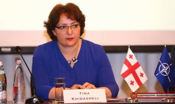 სრული უპასუხისმგებლობაა, რომ დღემდე არაფერი ვიცით, როგორ გარემოში მოიწევთ ჩვენ შვილებს სწავლის გაგრძელება – თინა ხიდაშელი