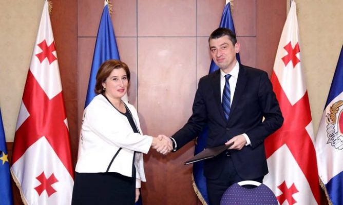 „ქართულმა ოცნებამ“ ვერც არჩევნების შედეგები დაიცვა და ვერც საარჩევნო კომისიის თავმჯდომარე – გიორგი გახარია