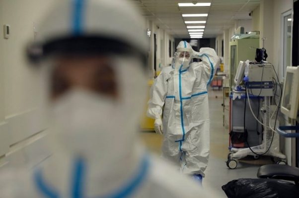 რამდენი აცრილი ადამიანი გარდაიცვალა საქართველოში – ამირან გამყრელიძემ რაოდენობა დააზუსტა