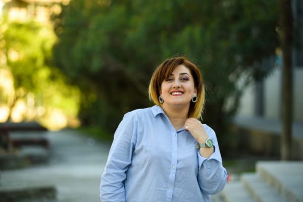 ვინ არის ძალადობის მსხვერპლი ქალი, რომელიც მაჟორიტარ კანდიდატად დასახელდა