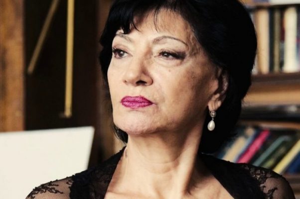 “პირველ რიგში, ჩვენთვის ხალხის ჯანმრთელობაა მთავარი და შემდეგ კონცერტი” – ნანი ბრეგვაძის კონცერტი მეორედ გადაიდო