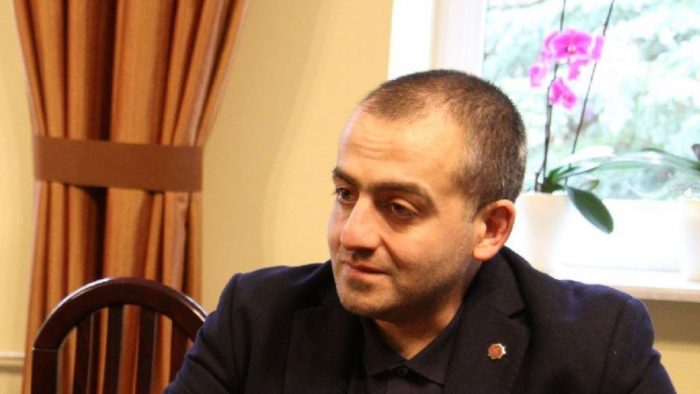 გიორგი გამსახურდია: პრემიერის დახმარებით, ცოტნე გამსახურდია ძლიერი რეაბილიტოლოგების ხელშია