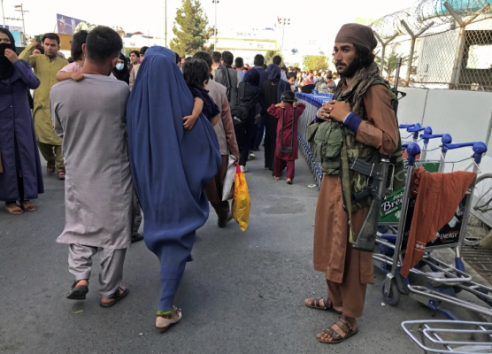 ქვეყანაში ომი დასრულდა – „თალიბანი“ პრეზიდენტის სასახლის აღების შემდეგ