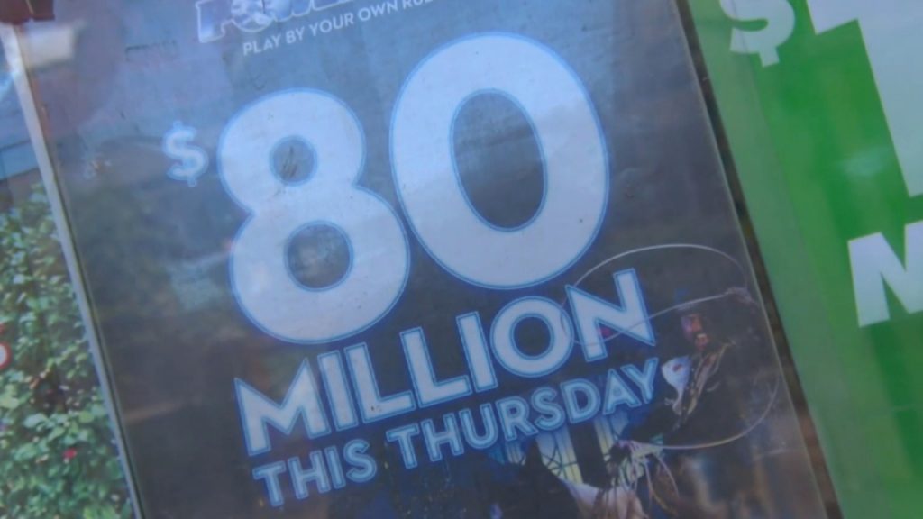 კაცმა, რომელმაც სამსახური კოვიდ პანდემიის გამო დაკარგა, ლატარიაში 80 მილიონი დოლარი მოიგო