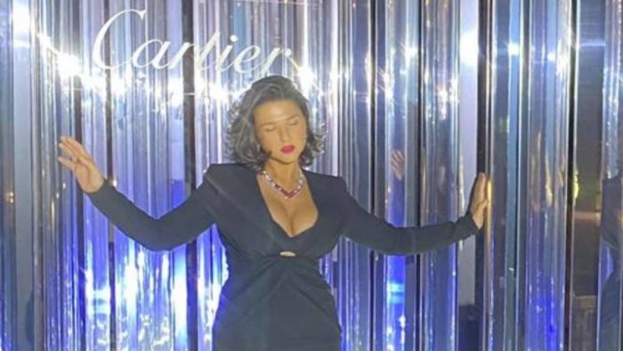 Video: ხატია ბუნიათიშვილი Armani Beauty-ის, Barbara Baumel-ის და Cartier-ის სამკაულით, სამოსით და ვარცხნილობი – ნახეთ, პიანისტის ფოტოები ვე­ნე­ცი­ის კი­ნო­ფეს­ტი­ვა­ლიდან