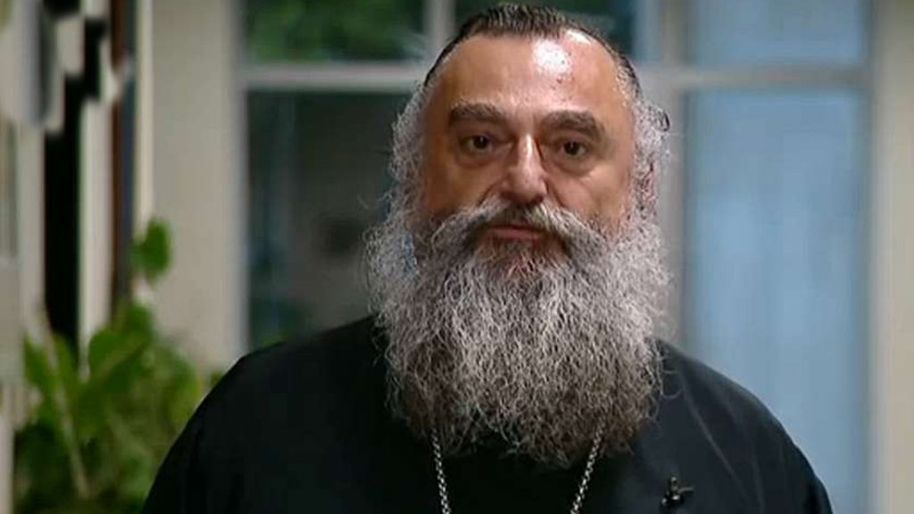 ამბობენ, ასეთ დროს დავიწყებული ცოდვებიც მიეტევება ადამიანს - რა საეკლესიო რიტუალი ჩაუტარა მიტროპოლიტმა ნიკოლოზმა სააკაშვილს