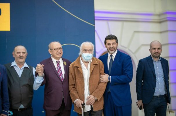 კახა კალაძემ საპატიო თბილისელები დააჯილდოვა