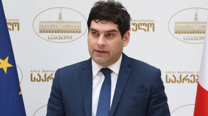 ბექა დავითულიანი – კანალიზაციის ჭიდან ამოყვინთა, ჩამოვედიო