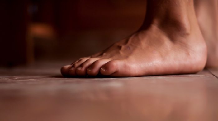 უჩვეულო სიმპტომი კოვიდპაციენტებში – რა იწვევს  ე.წ. „კოვიდ თითებს”