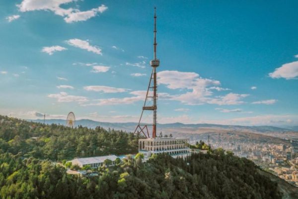 დედაქალაქის მერია „თბილისობის“ ფარგლებში დღეს საპატიო თბილისელებს დააჯილდოებს
