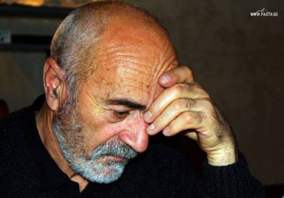 ასე იციან მამებმა დატირება – ,,მაშ, დავიჯერო, არ გიჭირს ბიჭო?!” – ტარიელ ხარხელაურის ტკივილი ლექსად